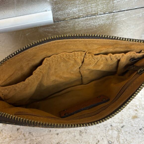 Patricia Nash Italian Leather Biscay Wristlet Bronze Gold Sequin - Picture 4 of 6